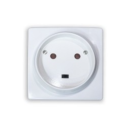 Enchufe 32A 2P+T (Caja incluida)