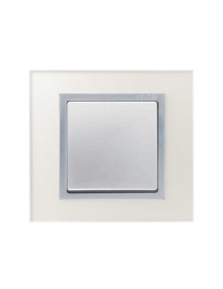 simon-82917-62-cristal-plata-zocalo-tecla-aluminio-nature